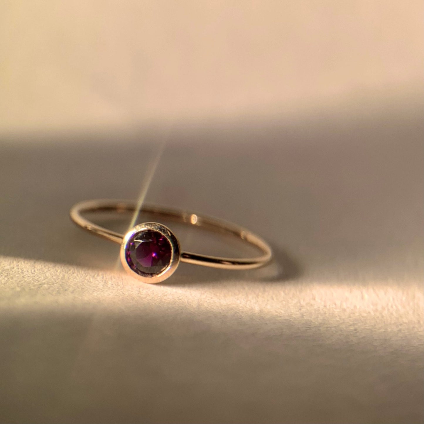 Round Amethyst Bezel-Set Gold Ring