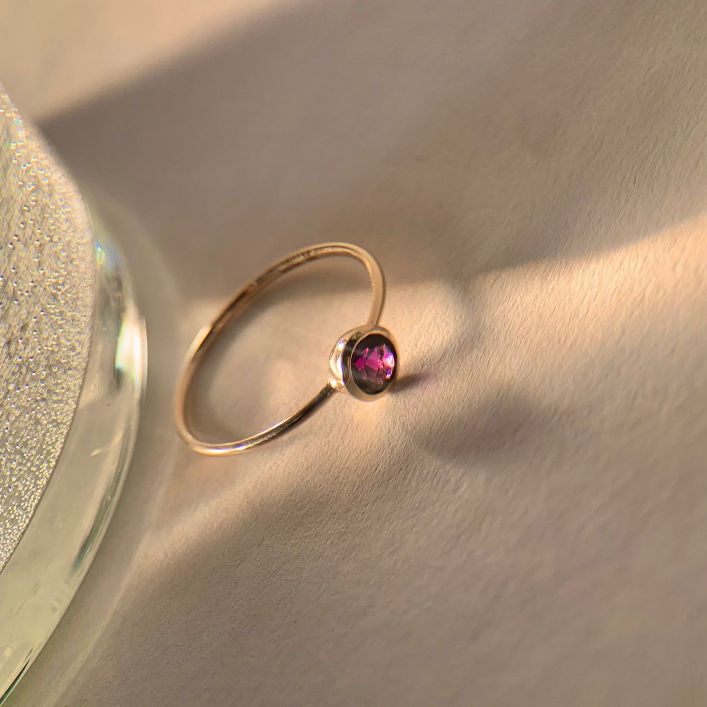 Round Amethyst Bezel-Set Gold Ring