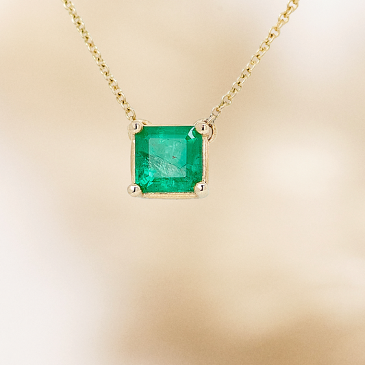 Princess-Cut Emerald Gold Necklace