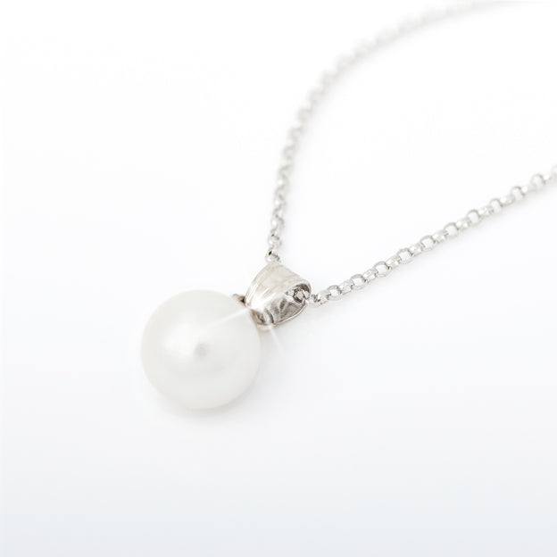 Single White Pearl Necklace