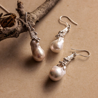 Celeste – Silver Baroque Pearl Earrings