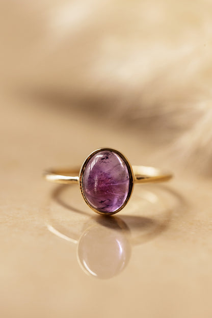 Natural Cabochon Oval Amethyst in 10k Solid Gold Ring