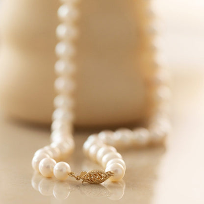 Natural Freshwater Pearl Necklace