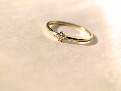 Cross-style Gold Ring