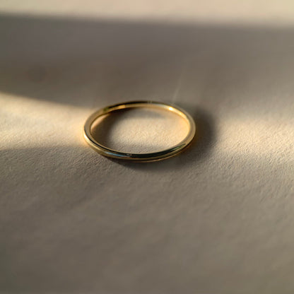 Round Profile Simple Gold Band Ring