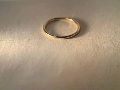 Round Profile Simple Gold Band Ring