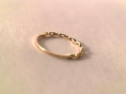 Chain-style Gold Ring