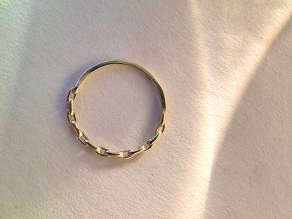 Chain-style Gold Ring