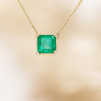 Princess-Cut Emerald Gold Necklace