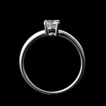 Load image into Gallery viewer, Classic Solitaire Round Diamond Engagement Ring