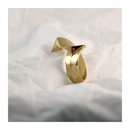 Artemis 18k Yellow Gold Twisted Ring