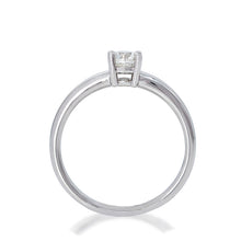 Load image into Gallery viewer, Classic Solitaire Round Diamond Engagement Ring