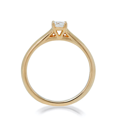 Solitaire Round Diamond Yellow Gold Engagement Ring