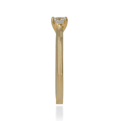 Solitaire Round Diamond Yellow Gold Engagement Ring